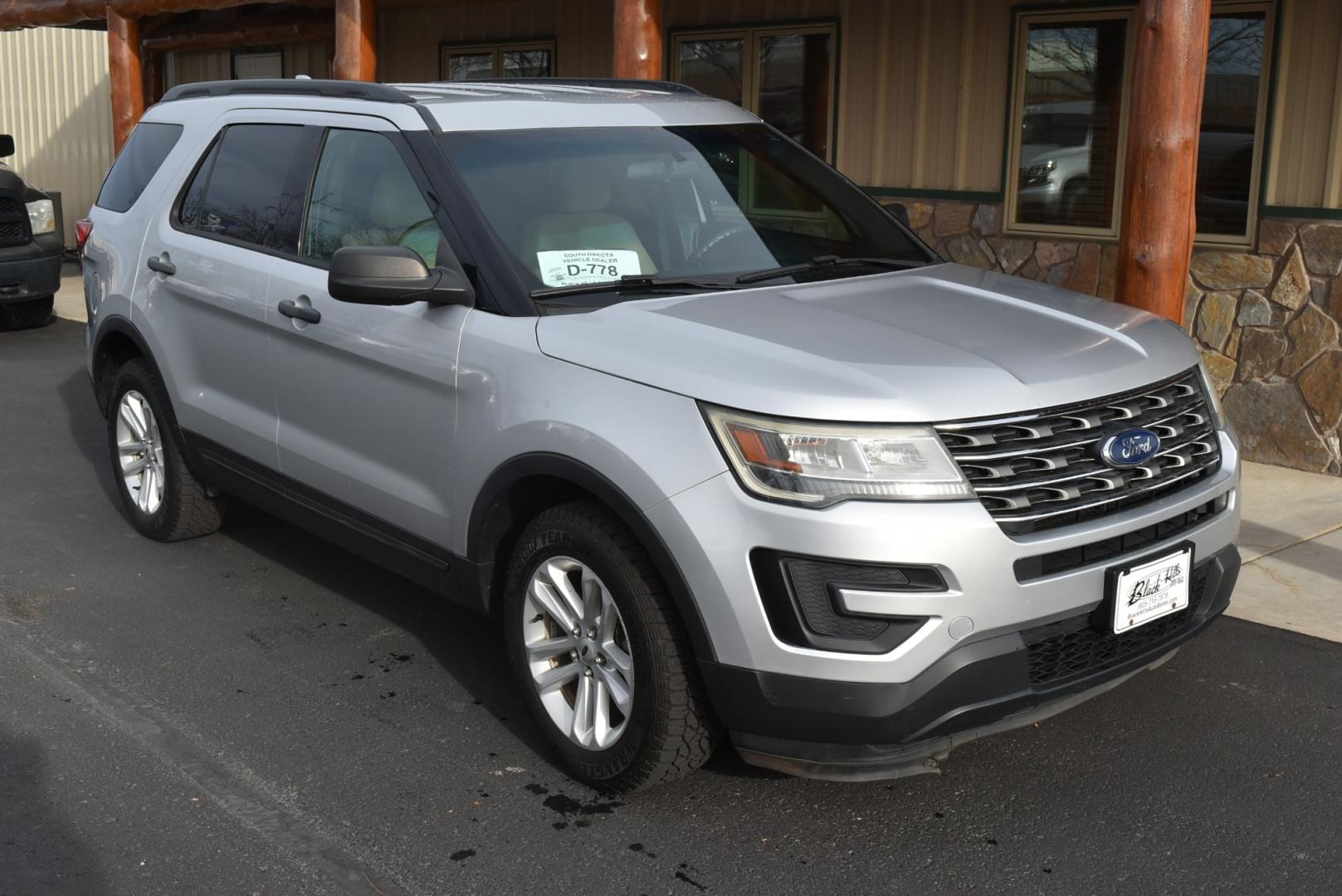 2017 Silver /Tan Ford Explorer (1FM5K8B87HG) with an 3.5L V-6 TI-VCT engine, 6-Speed Selectshift transmission, located at 1600 E Hwy 44, Rapid City, SD, 57703, (605) 716-7878, 44.070232, -103.171410 - Photo#0